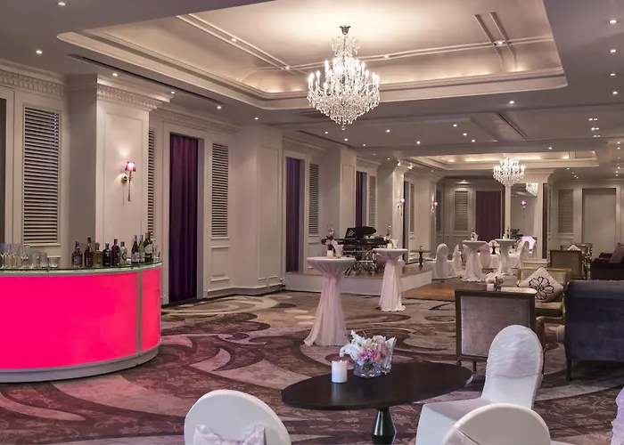 酒店 Tower Club At Lebua 5*