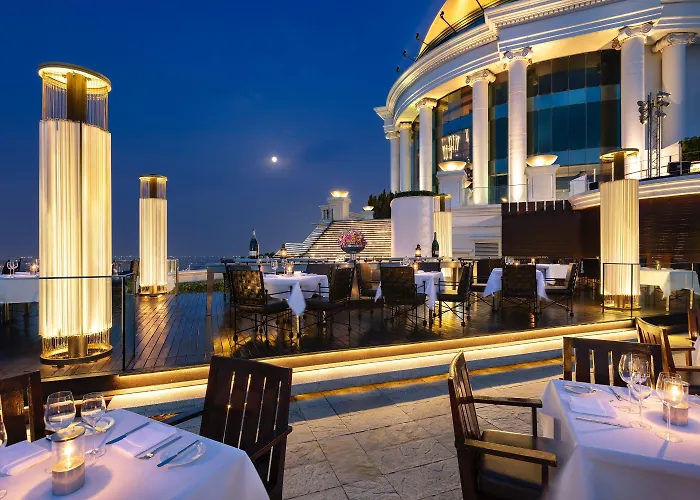 Tower Club At Lebua 酒店